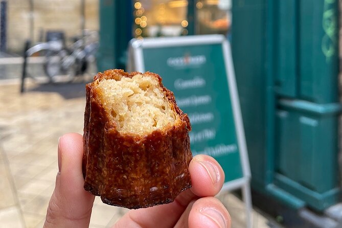 #1 Bordeaux Food and Wine Tasting Tour w/ Local Foodie Guide - Why food is a smart way to meet Bordeaux