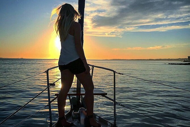 2 Hour Lisbon Sunset and Wine Sailing Tour - Why Lisbon looks better from the Tagus