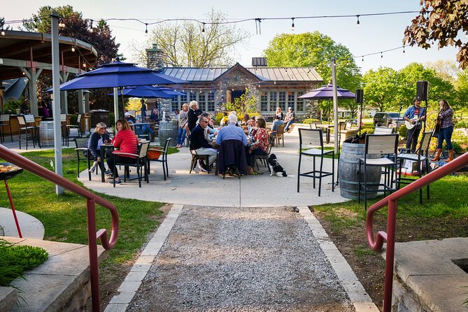 5-Hour Traverse City Wine Tour: 3 Wineries on Leelanau Peninsula - Rove Winery: The Scenic Finish