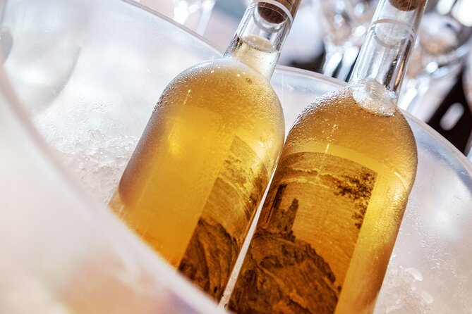 A delightful wine tasting in the scenic countryside with lunch - Vineyards, volcanoes, and open-country views
