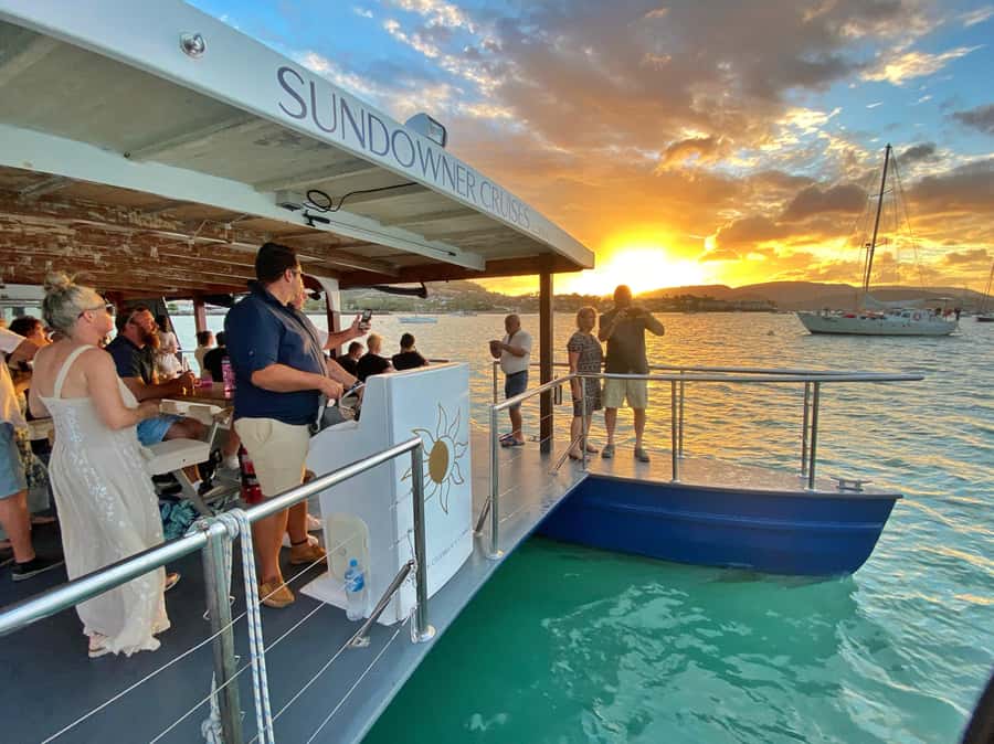 Airlie Beach: 2-Hour Sunset Cruise with Sparkling Wine - The sunset, sparkling wine, and antipasto