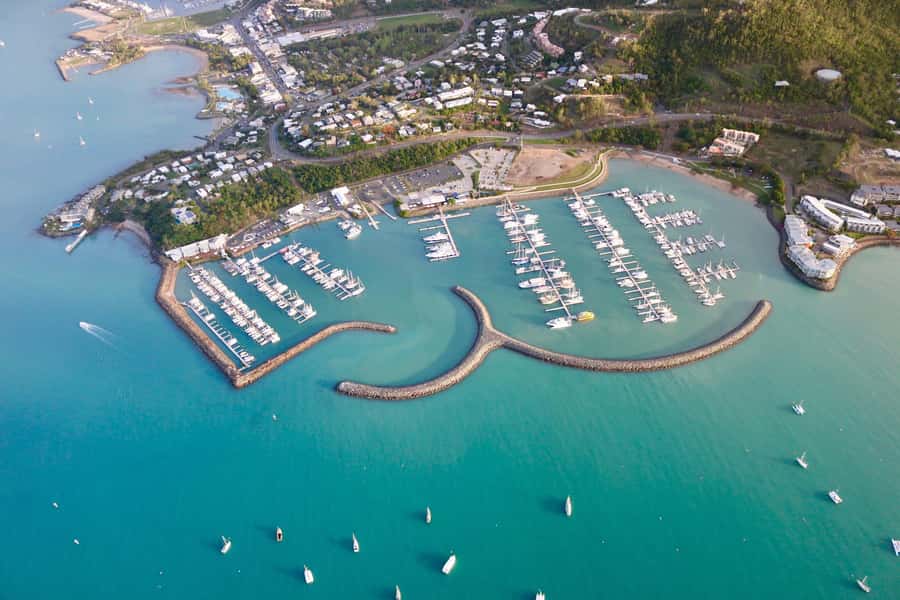Airlie Beach: 2-Hour Sunset Cruise with Sparkling Wine - Who will enjoy the Sundowner most?