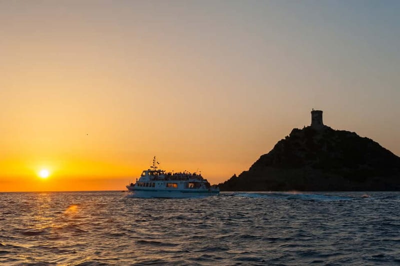 Ajaccio/Porticcio: Sanguinaires Sunset Cruise & Wine Tasting - Corsican wine with a personal touch