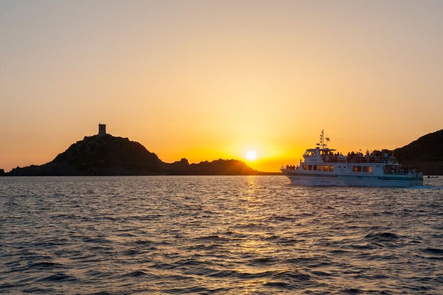 Ajaccio/Porticcio: Sanguinaires Sunset Cruise & Wine Tasting - Ajaccio or Porticcio: choose carefully