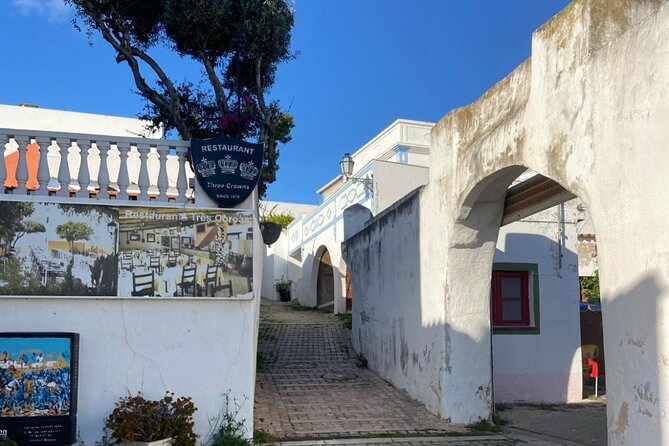 Albufeira History Walking Tour with Wine and Tapas - Who will enjoy this experience most?