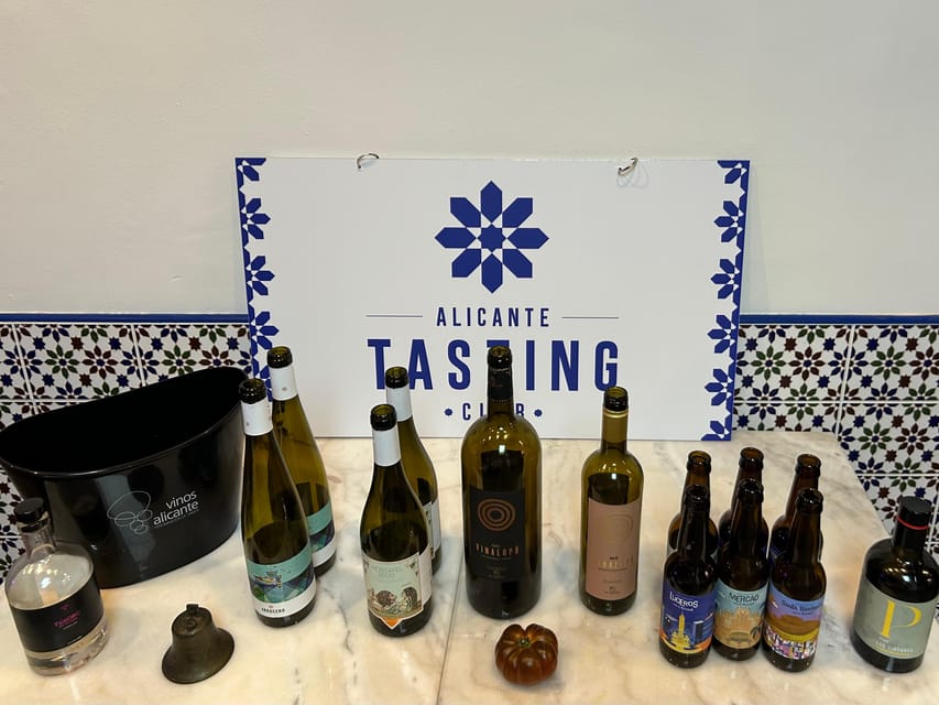 Alicante Best Wine Tasting & Tapas Club - Five wines, from fresh whites to dessert pours