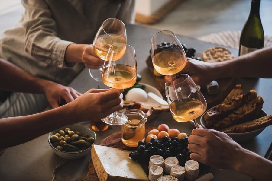 Alicante: Food Walking Tour with Wine Tasting and Tapas - Why this food walk makes sense in Alicante