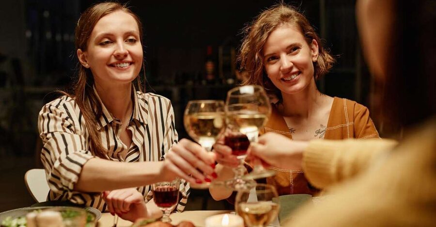 Alicante: Food Walking Tour with Wine Tasting and Tapas - Casa Carbonell begins with white wine and local customs