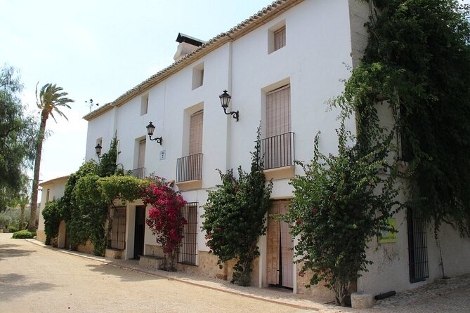 Alicante: Old Winery with Tastings & Gaudí's style of Church - Key points to know before you book