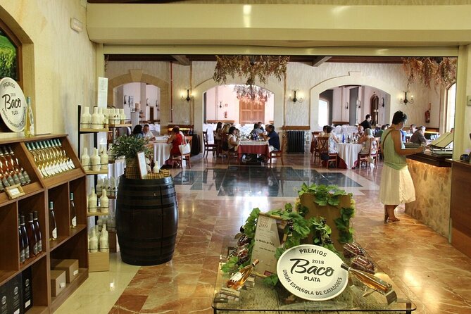 Alicante: Old Winery with Tastings & Gaudí's style of Church - The old winery and farmhouse