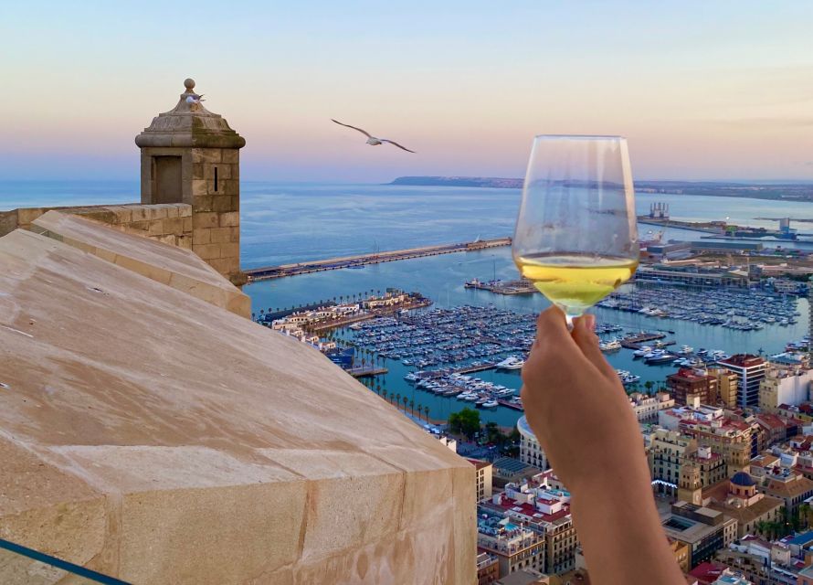 Alicante: Santa Bárbara Castle Wine Tasting & Tapas - Getting to the tasting area without a last-minute scramble