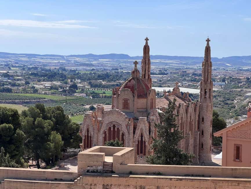 Alicante:Winery Tour+ Wine Tasting + Old castle - Why this Alicante wine tour works in three hours