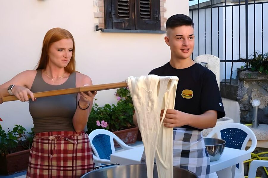 Amalfi: Make Fresh Pasta, Mozzarella & Tiramisù with wine - Stretching fresh mozzarella from farm milk