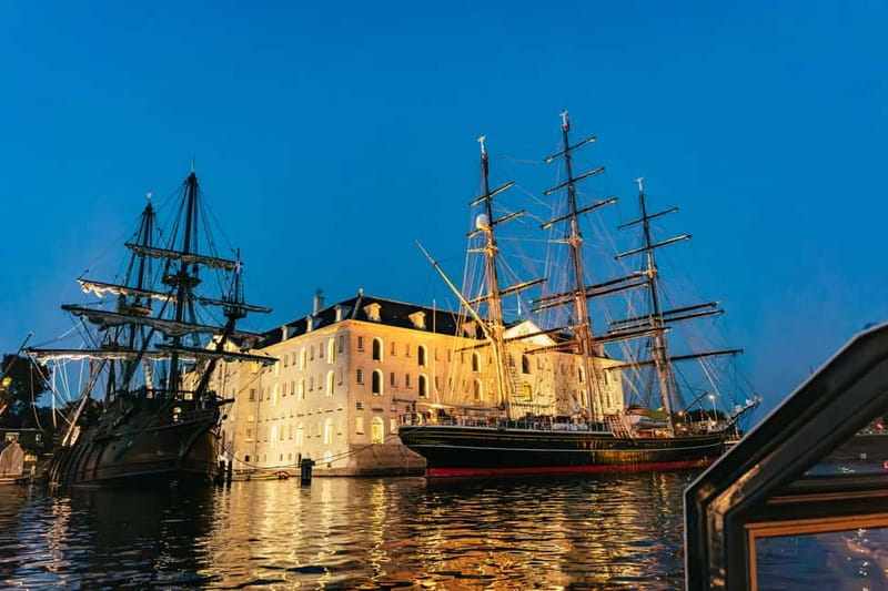 Amsterdam: Cozy Cheese & Wine Cruise Tasting Experience - Prinsengracht and the Canal Belt