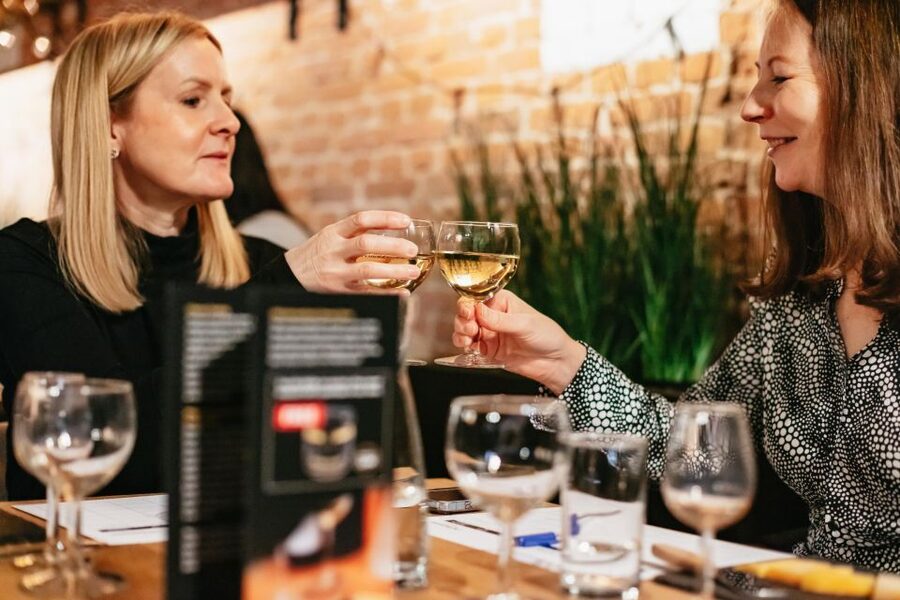 Amsterdam: Dutch Cheese Tasting Experience with Wine - Who will enjoy this most?