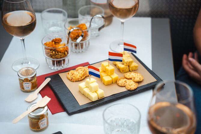 Amsterdam: Wine and Cheese Evening Cruise - Why the canals look better after dark