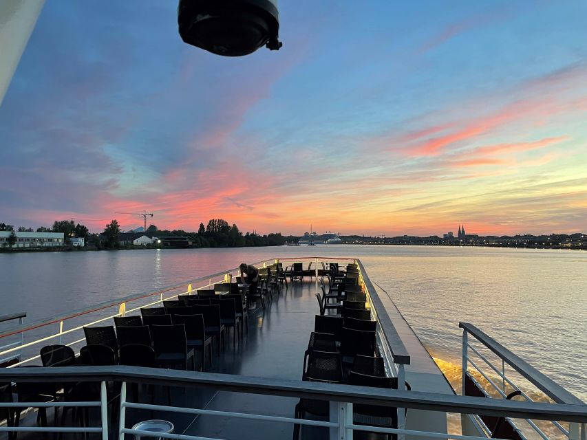 Aperitive guided cruise « Wine and Canelé » - My verdict: book it for the view and the context