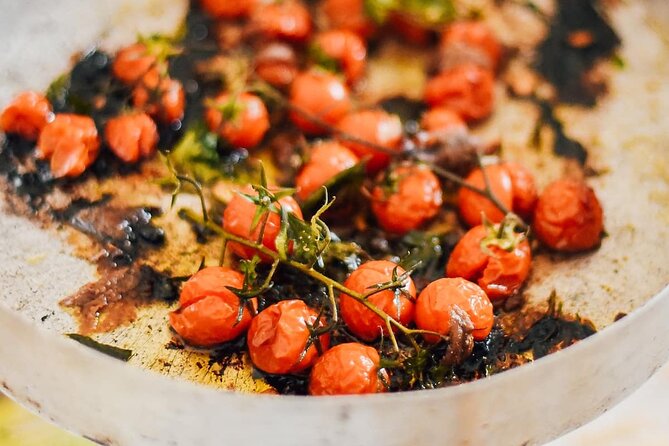 Apulian Cooking Class with Aperitif and Wine in Polignano a Mare - What the two-hour schedule feels like