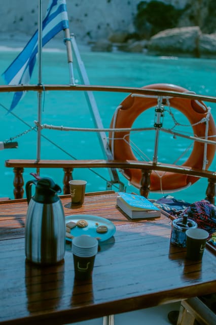 Argostoli: Full-Day Boat Trip with Lunch & Wine - The return cruise to Argostoli