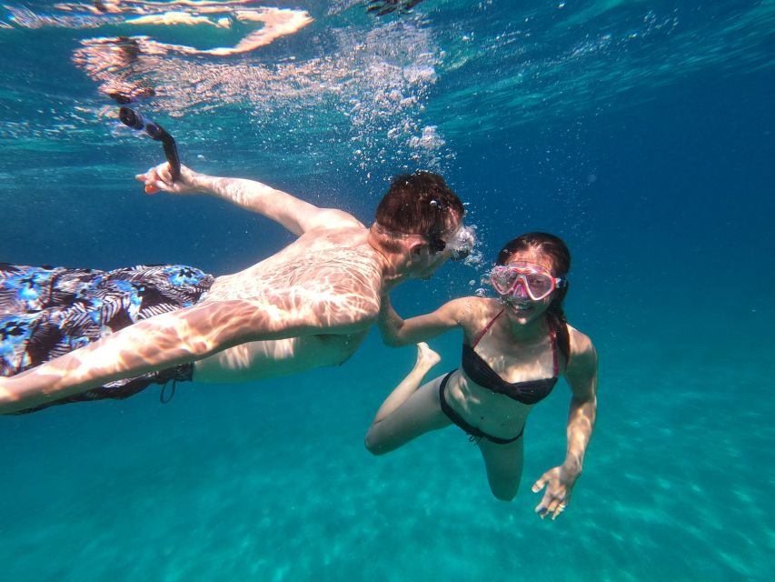 Athens: Catamaran Cruise with Fresh Lunch and Wine - What the catamaran is really like