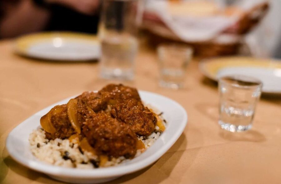 Athens: Premium Food and Wine Tasting Tour in the evening - Why this Athens food walk works so well