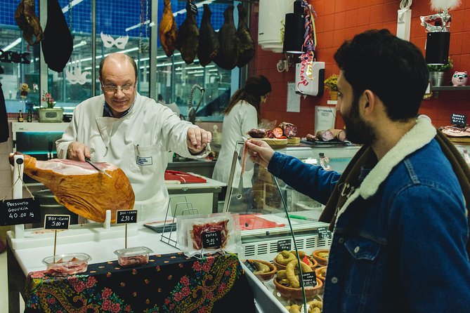 Authentic Food and Wine Tour in Porto by Food Lover Tour - A three-hour introduction to Porto through food