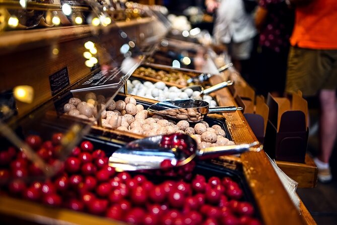 Authentic Parisian Gourmet Food Tour with 10 Local Dishes & Wines - The guides are a major part of the value