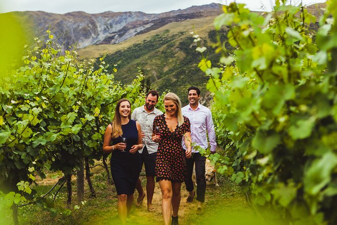 Award Winning Premium Wine Tour Queenstown Tasting at 4 Wineries - The guides shape the tone of the day