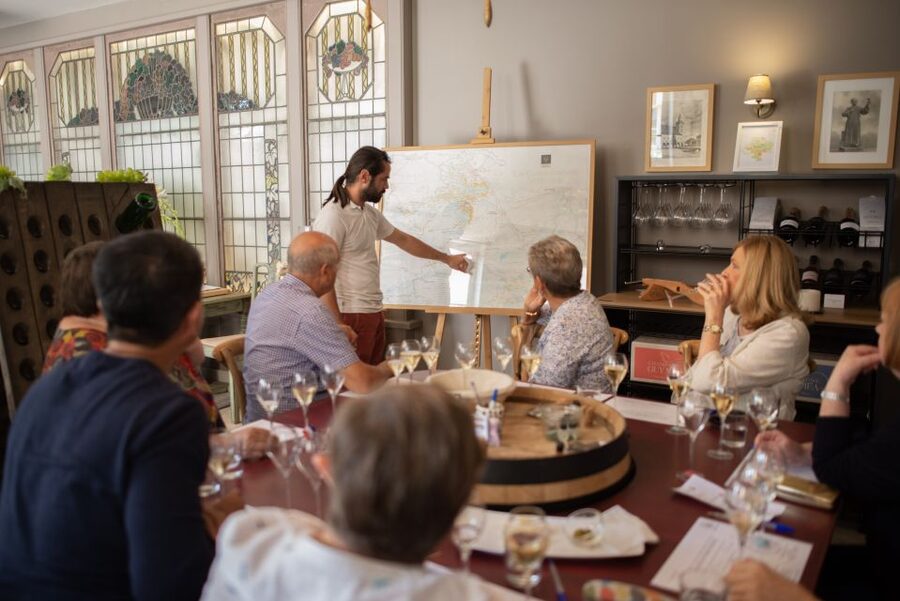 Aÿ-Champagne: Champagne House Tour and Tasting Class - Sweet treats, finger food, and dietary needs