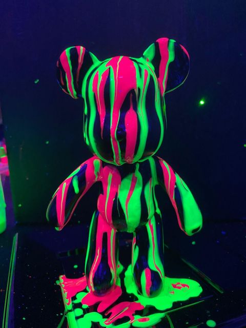 Barcelona: Bear-brick Fluorescent Painting | Wine and Art - What the $47 price really covers
