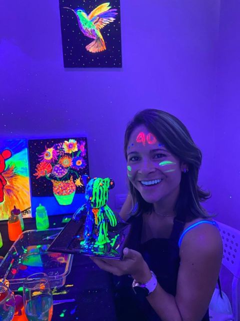 Barcelona: Bear-brick Fluorescent Painting | Wine and Art - Who will enjoy this Bearbrick workshop
