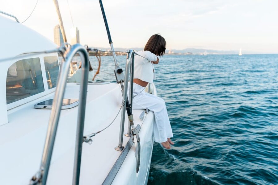 Barcelona: Catamaran Cruise w/ Sailing, Wine, & Tapa - The swimming stop: the most active part of the outing