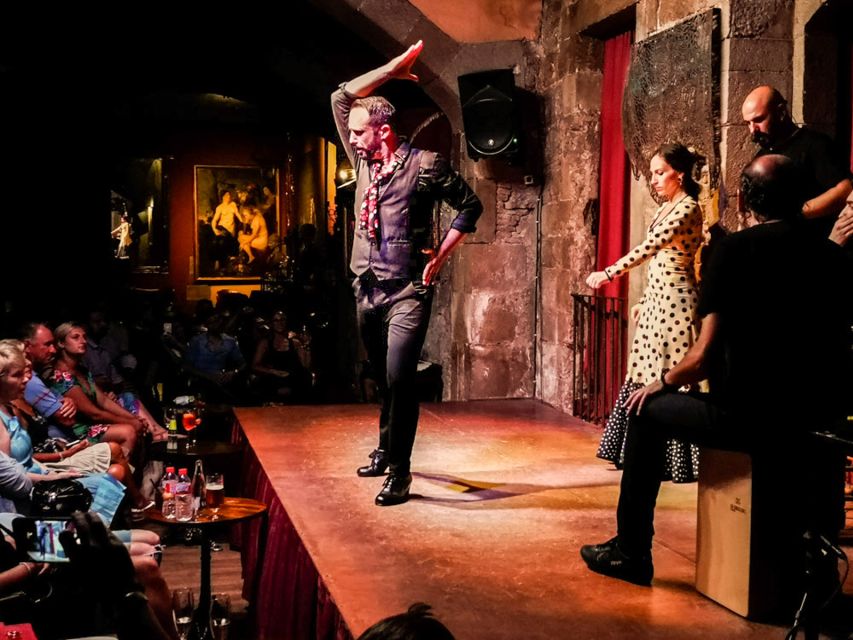 Barcelona: City Tour & Flamenco Show with Wine & Tapas - Plaça Reial and the Gothic Quarter