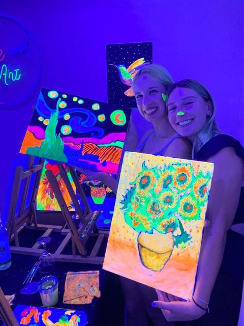 Barcelona: Fluorescent Paint and Wine Workshop - Finishing the painting and getting it home