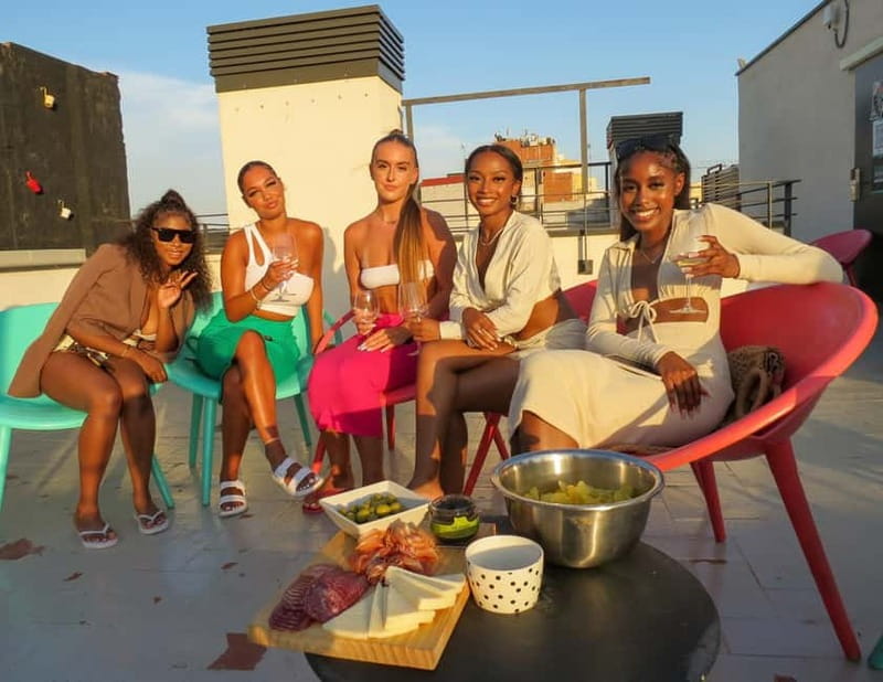 Barcelona: Fun & Unpretentious Rooftop Wine Tasting - What $42 gets you in Barcelona