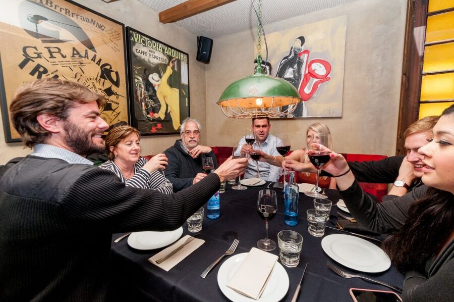 Barcelona Gourmet Food & Wine Tour with Local Expert - Practical details that shape the evening