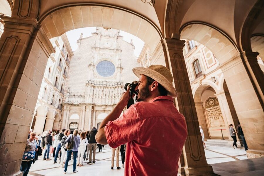 Barcelona: Montserrat, Cogwheel, Black Madonna & Winery Tour - Group size, guides, and the pace of the day