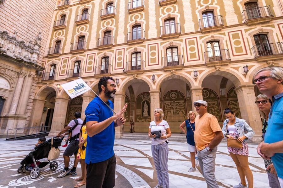 Barcelona: Montserrat Tour with Lunch & Wine Tasting Option - Key points to know before booking