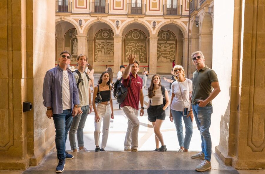 Barcelona: Montserrat, Winery Tour & Lunch with Wine Tasting - Who should book this day trip