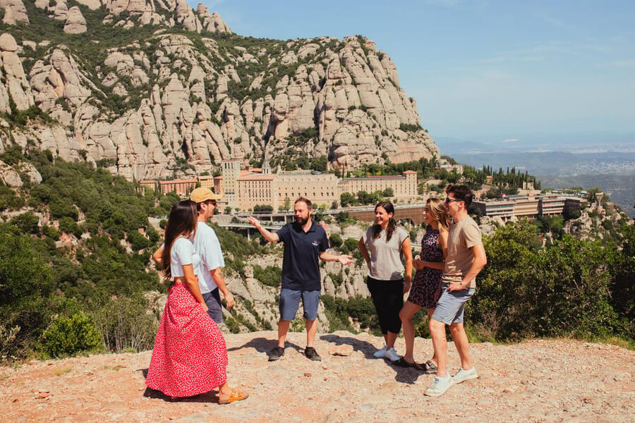 Barcelona: Montserrat with Winery, Lunch, and Train Options - Leaving Barcelona by air-conditioned coach