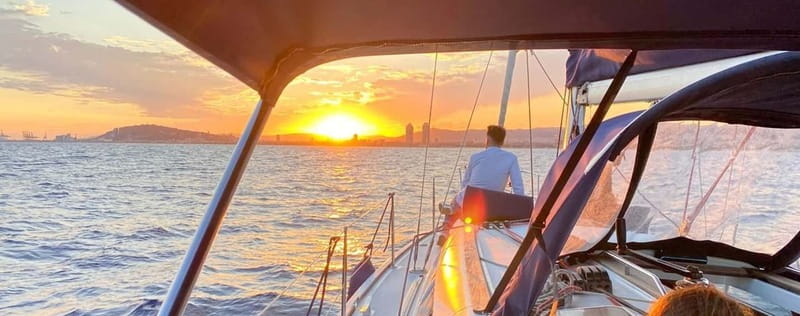 Barcelona: Sunset Boat Trip with Cava Wine and Snacks - Why Barcelona looks better from the sea