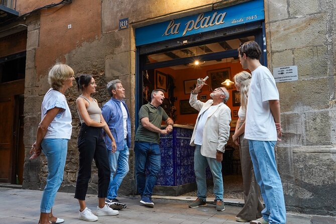 Barcelona Tapas and Wine Experience Small-Group Walking Tour - Guides, group size, and the social side