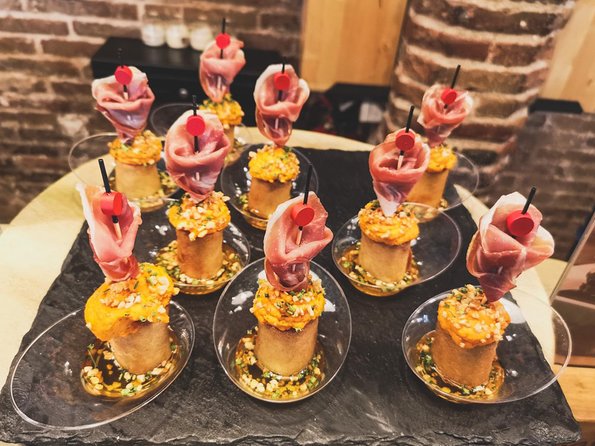 Barcelona Tapas & Wine Private Tour in Traditional Taverns - Stop five: a final pintxo with Ribera del Duero or Verdejo