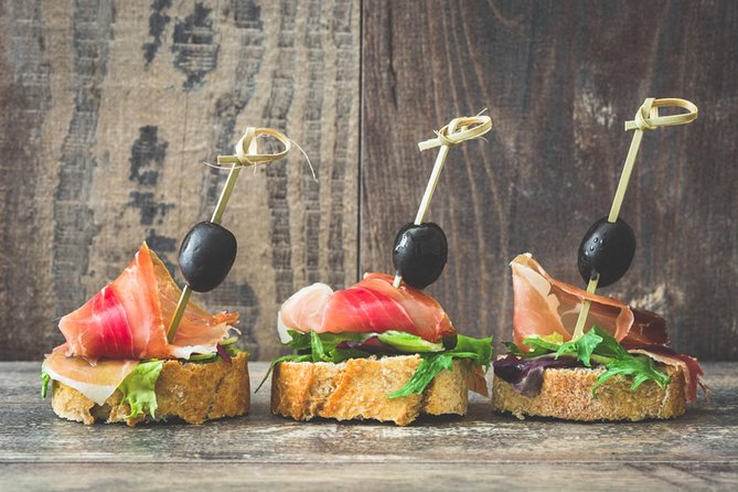 Barcelona Tapas & Wine Private Tour in Traditional Taverns - What you actually eat and drink
