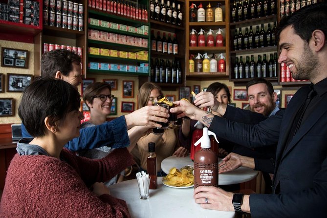 Barcelona Wine and Gourmet Tapas Tour - Walking through L’Antiga Esquerra de l’Eixample