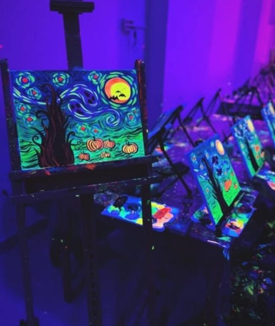 Barcelona: Wine and Van Gogh Paint and Sip Painting Class - A creative night beyond Barcelona’s usual sightseeing
