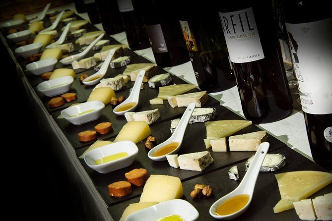 Barcelona: Wine Tasting and 5 Course Tapas Pairing Dinner - Five wines, five courses, and a proper evening meal