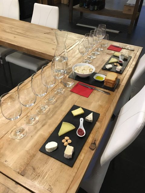 Barcelona Wine Tasting: Catalan and Spanish Wines - Learning to taste without the wine-school fuss