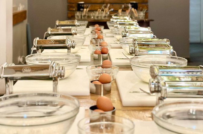 Bari: Pasta and Tiramisu Cooking Class with Wine - The teaching team and English instruction