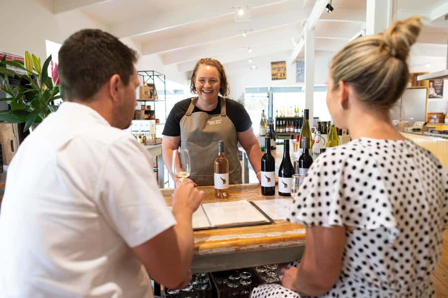 Barossa Valley: Maggie Beer's Wine Tasting & Cheese Platter - What happens during the 45-minute tasting